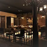 Hotel Courage