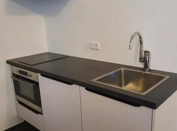 Отель Courage 3*