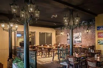 Courage Ξενοδοχείο