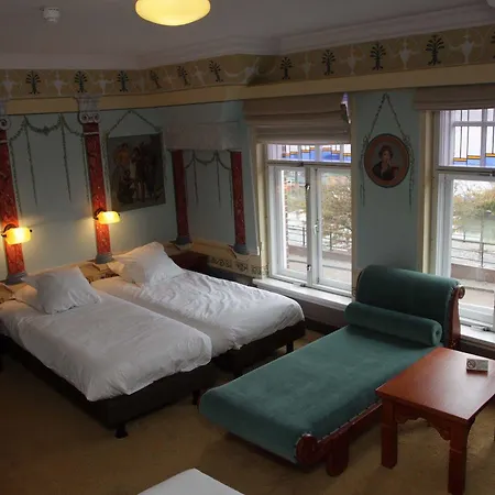 Hotel Courage Waalkade Nijmegen